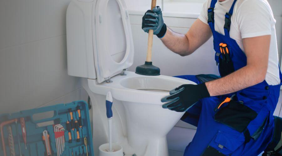 Expert burst pipe repair services in Rochelle, VA